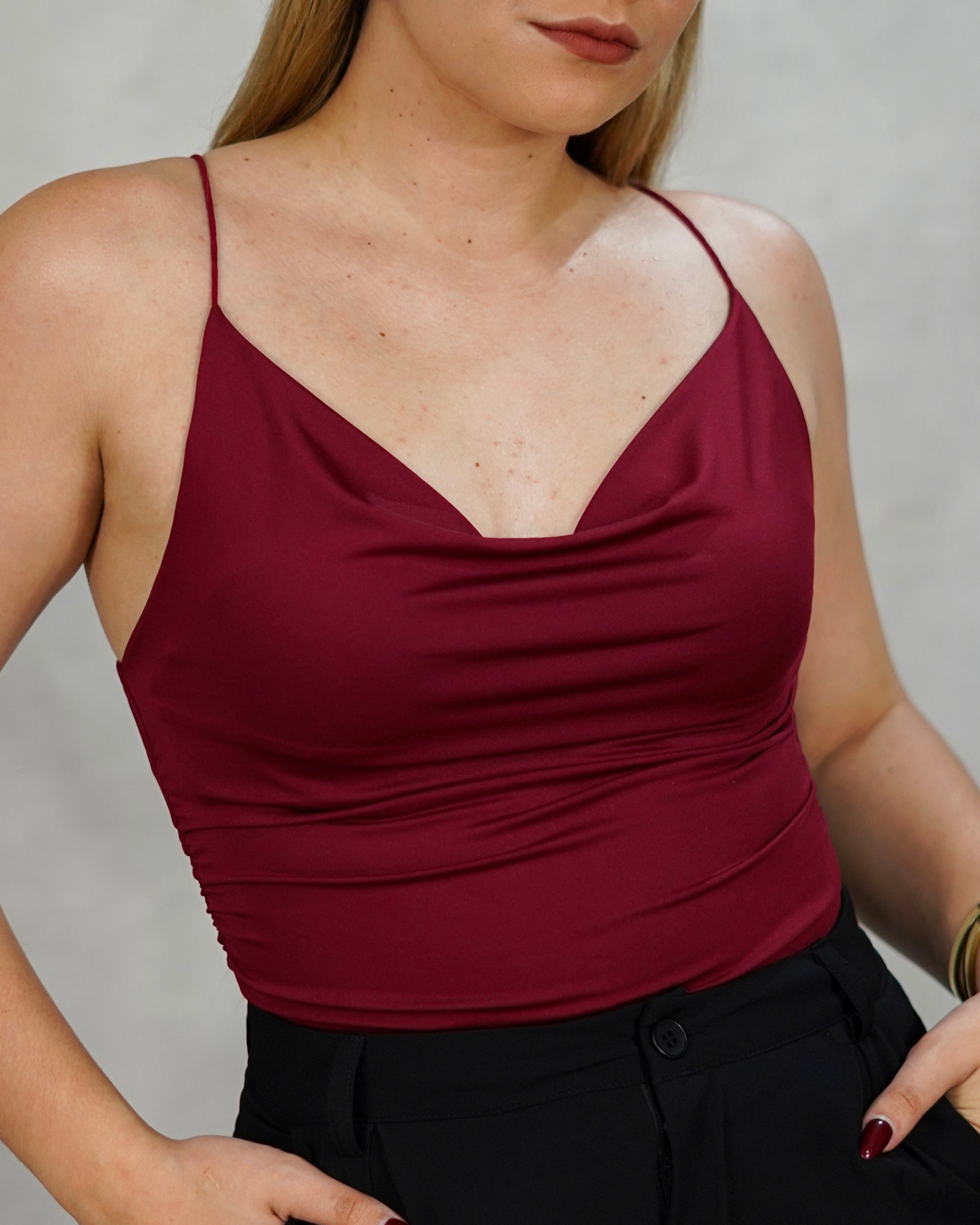 Blusa de tiras finas