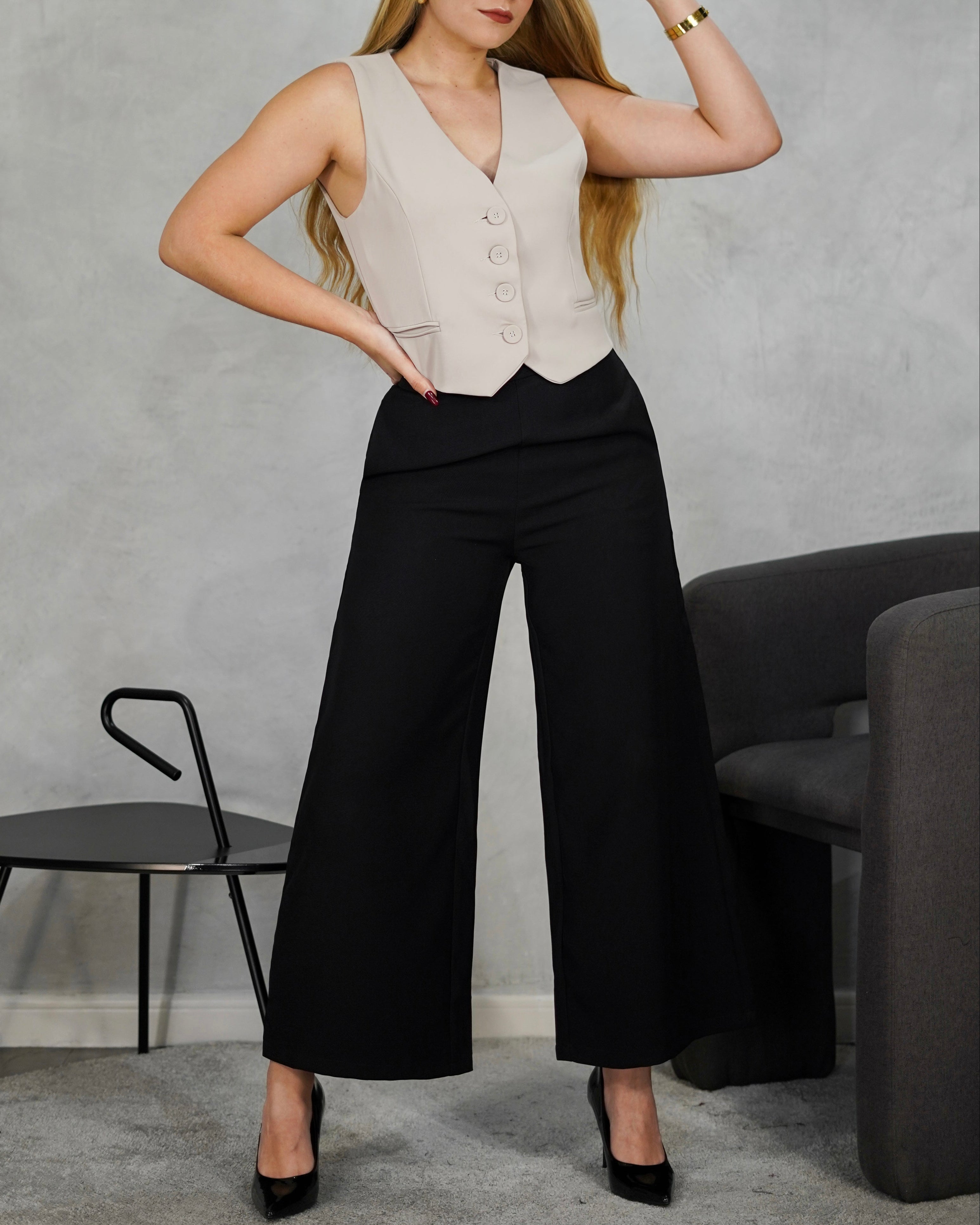 Chaleco con botones de tela