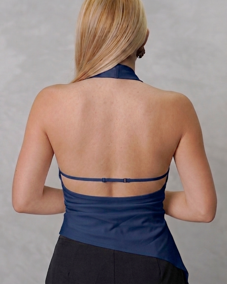 Blusa cuello bobo de espalda escotada con una tira