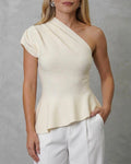 Blusa tejida asimétrica con corte acampanado
