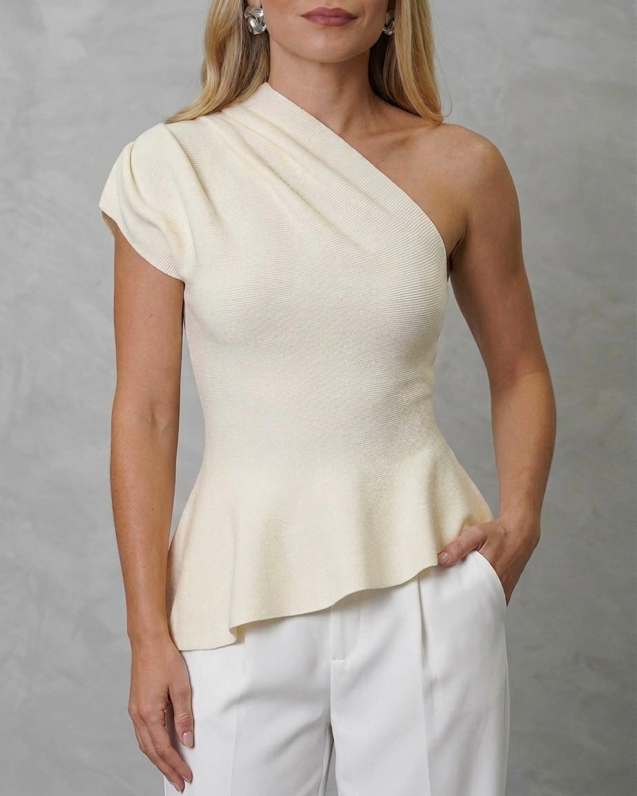 Blusa tejida asimétrica con corte acampanado