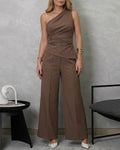 Conjunto de pantalón y blusa asimétrica pegada