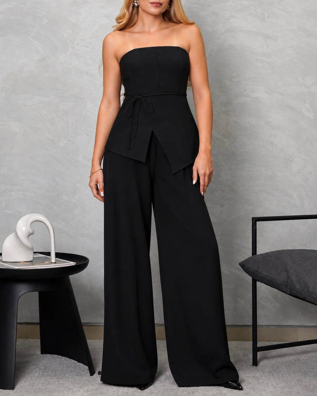 Conjunto de pantalón y blusa strapless con tira en la cintura