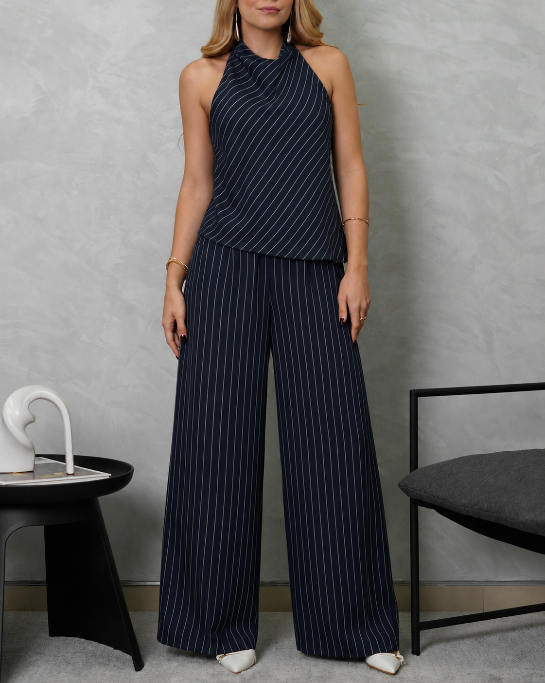 Conjunto de pantalón y blusa al cuello de rayas