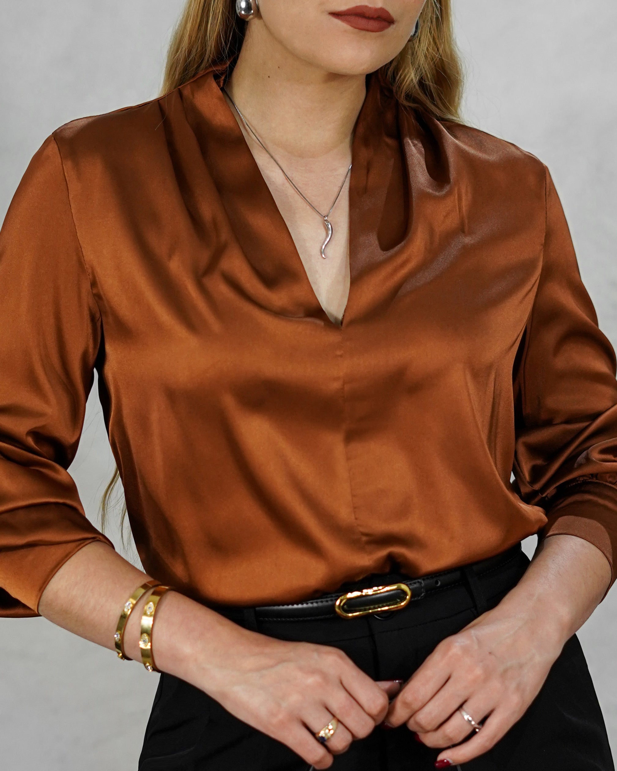 Blusa de seda manga larga