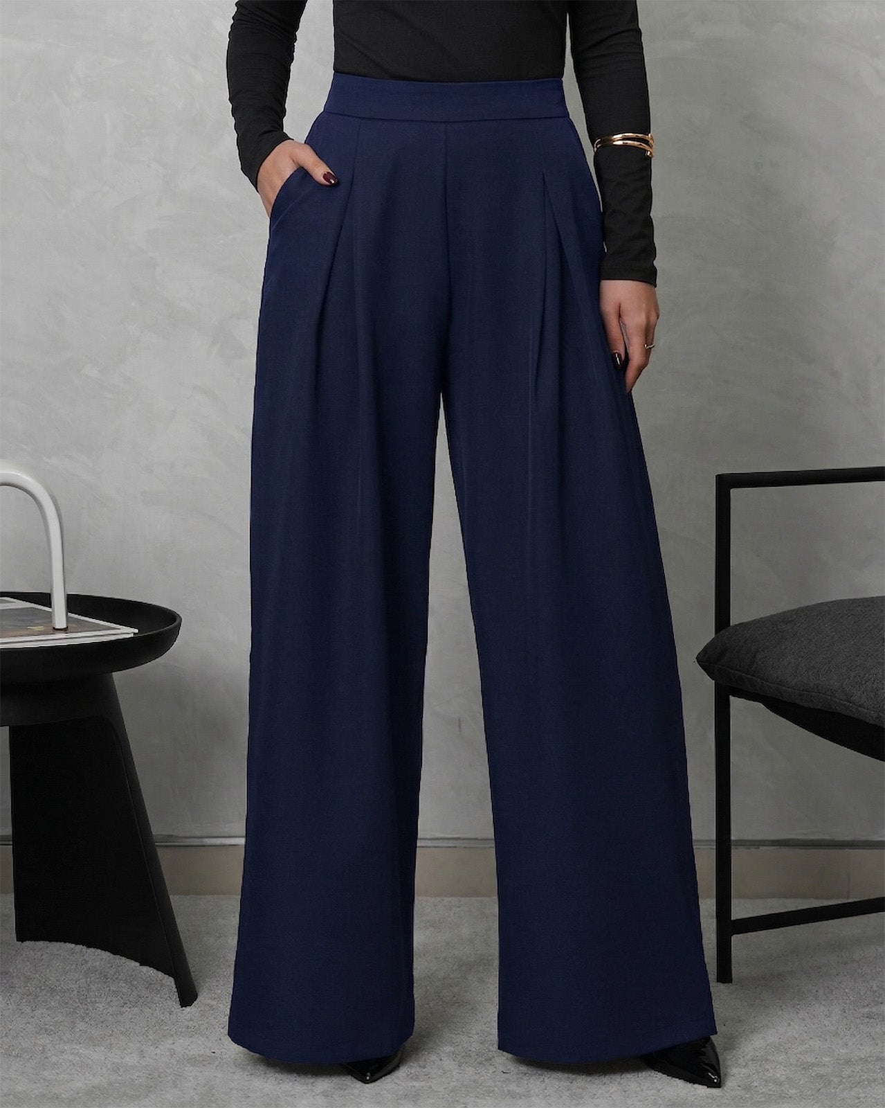 Pantalón ancho de una pinza grande