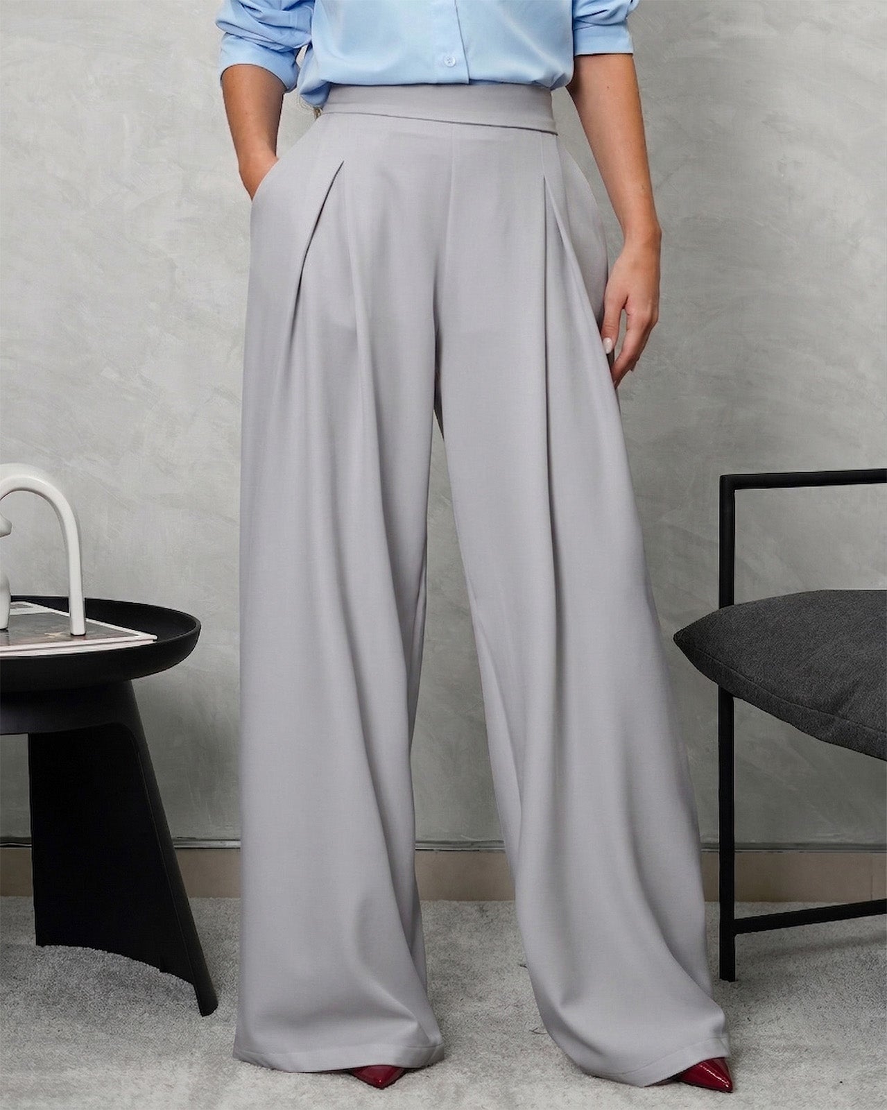 Pantalón ancho de una pinza grande