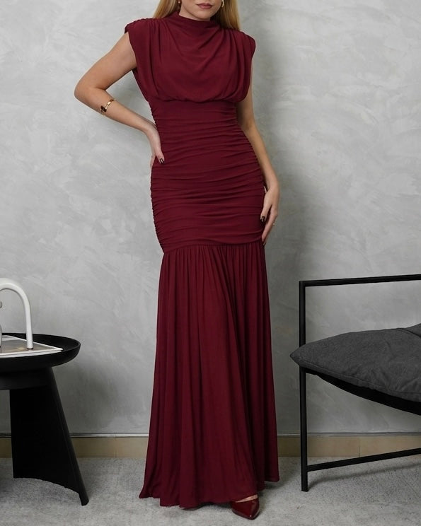 Vestido de hombros cubiertos con transparencia
