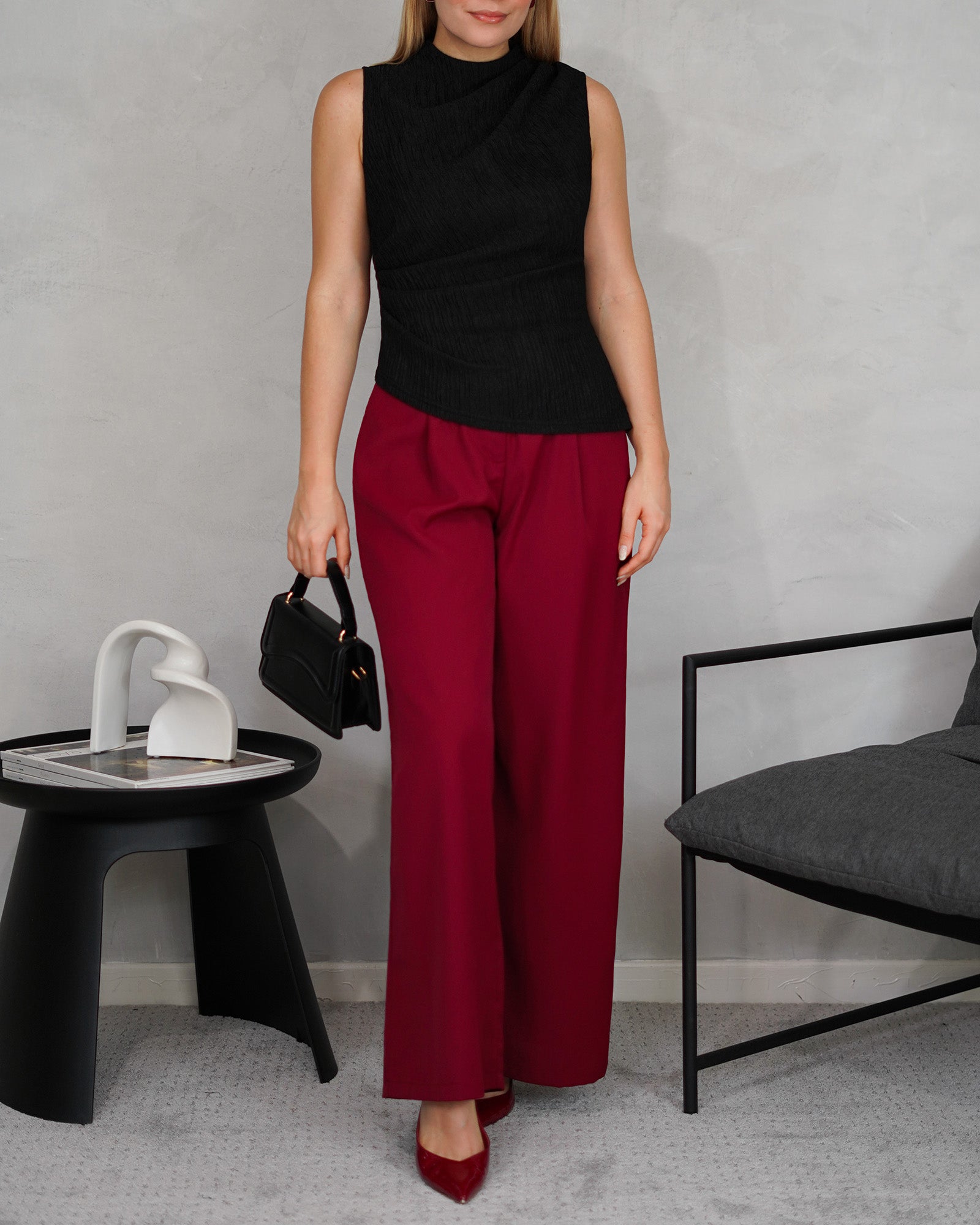 Blusa corte alto asimetrica con textura