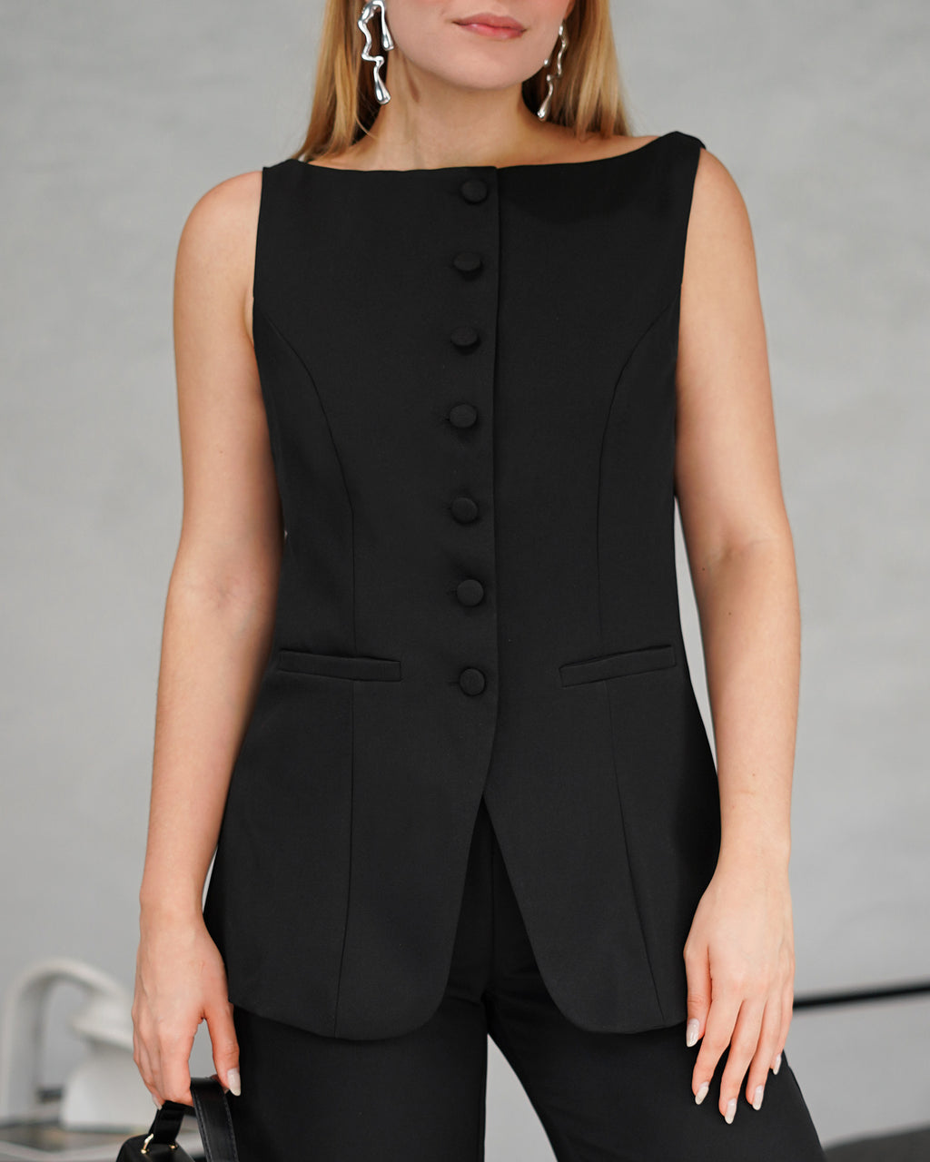 Conjunto de chaleco corte recto y pantalon ancho