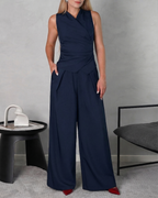 Conjunto de pantalón y chaleco amarrado atrás