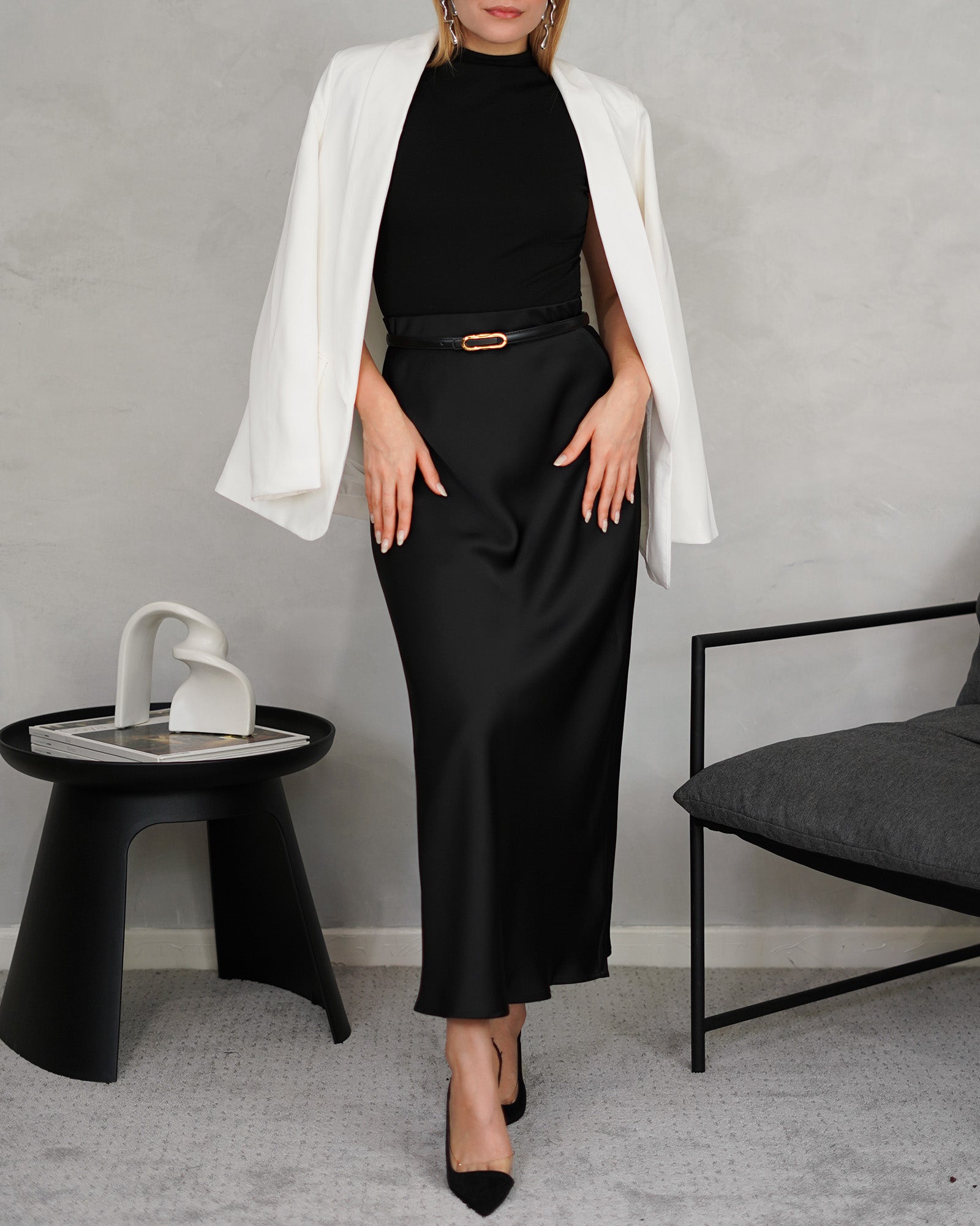 Falda larga de seda satinada