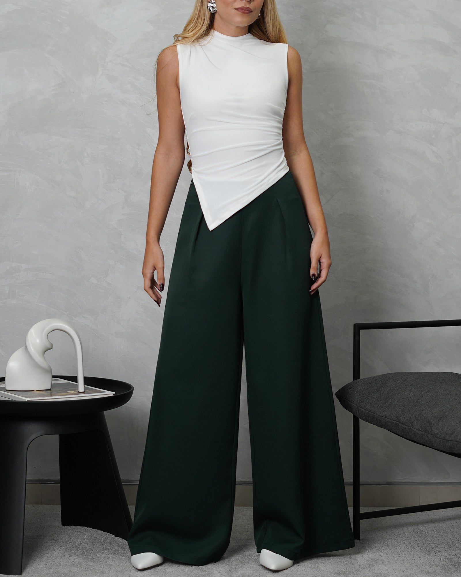 Pantalón ancho alto con pinzas