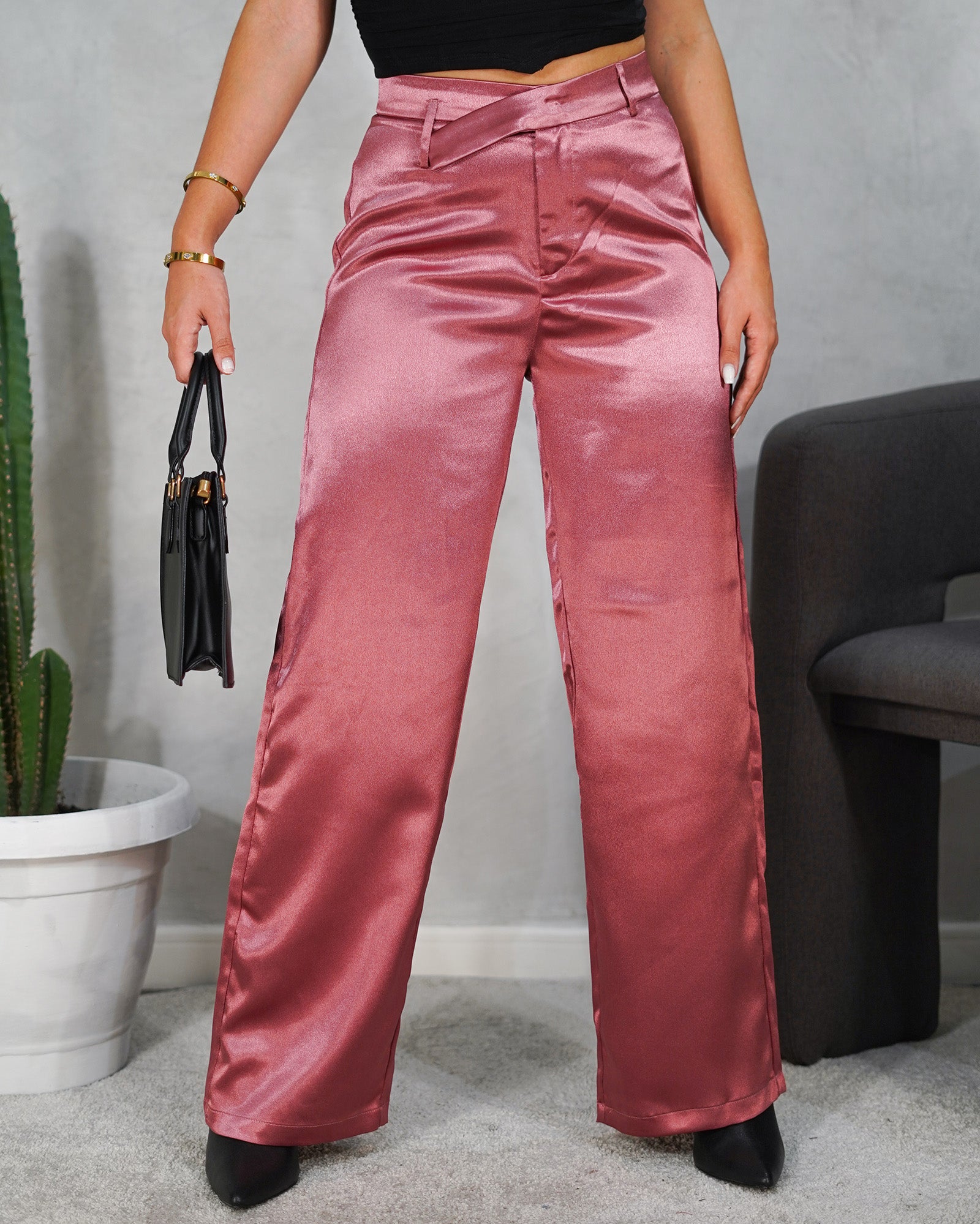 Pantalón satinado ancho largo