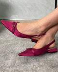 Stilettos tacón bajo grueso de gancho adelante