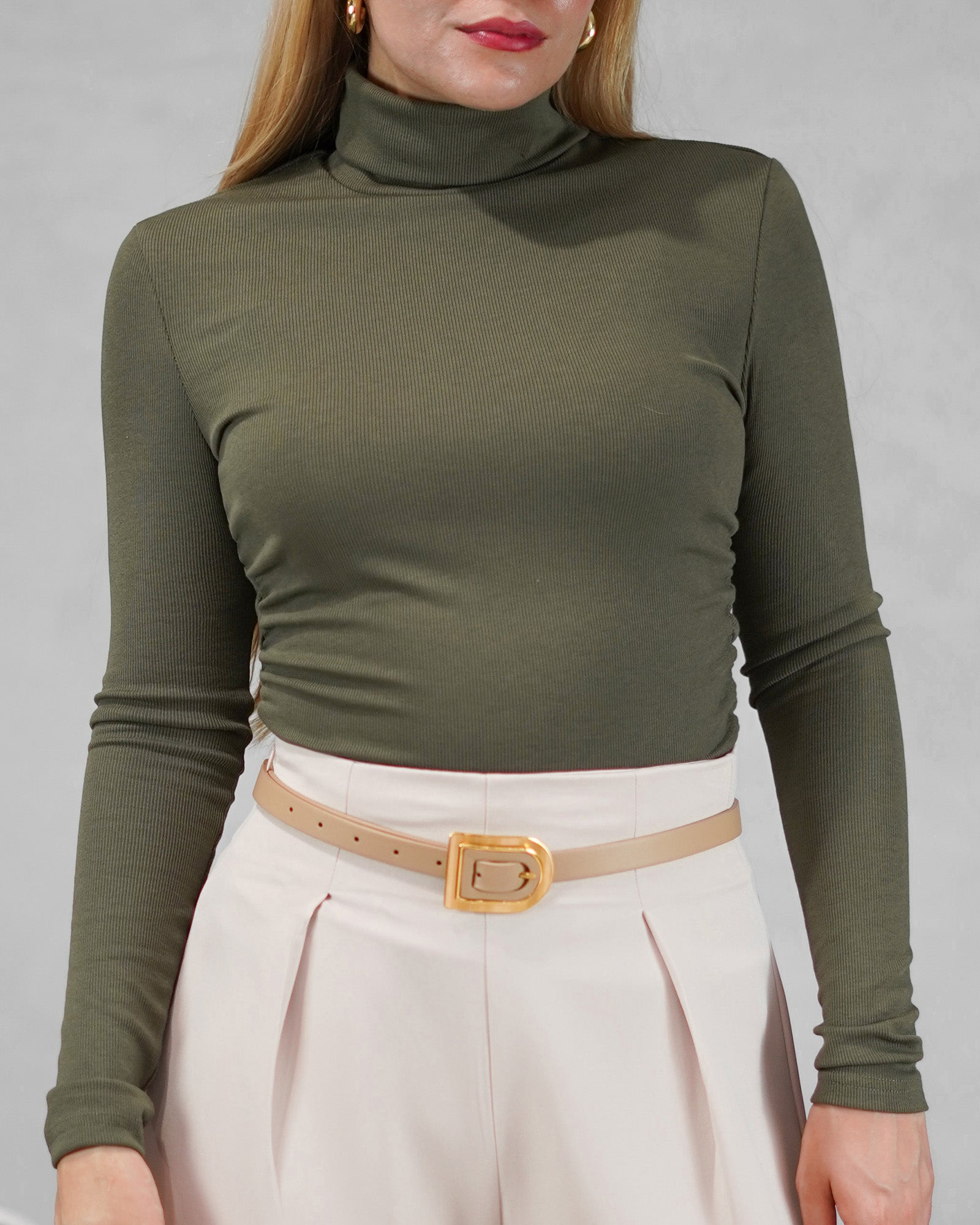 Sweater pegado de tela fina