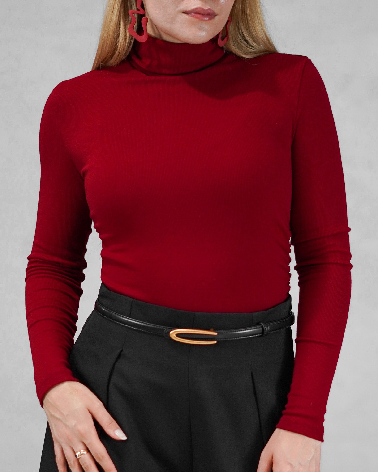 Sweater pegado de tela fina