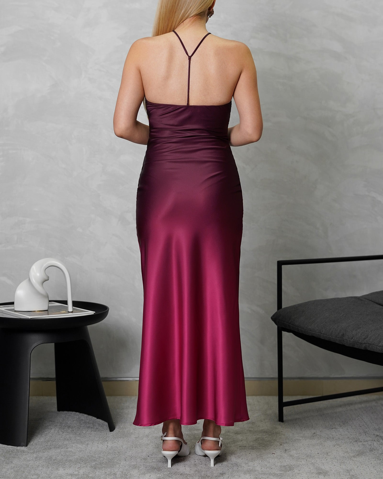 vestido con tiras en V de color degradado