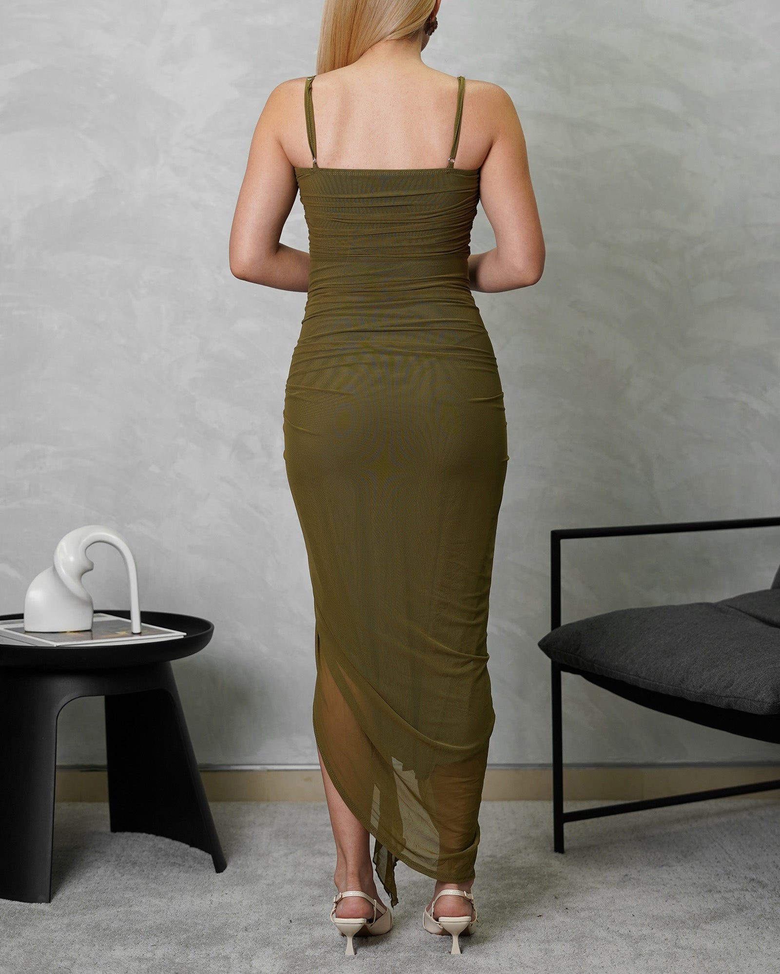 Vestido largo arruchado de dos tiras